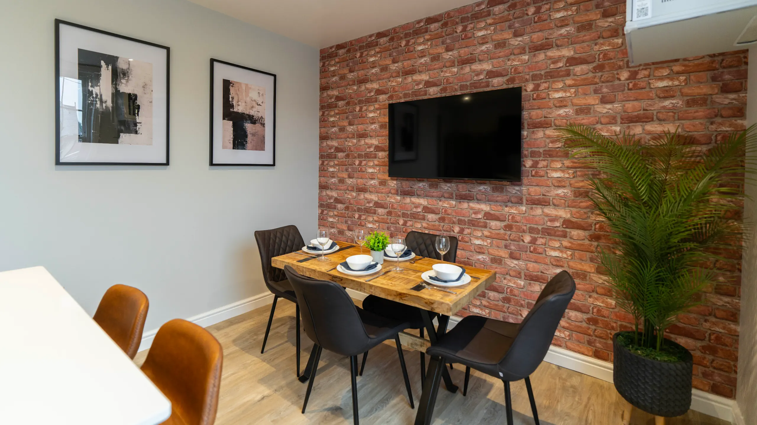 Elegant Dining in a Newbury Period Home