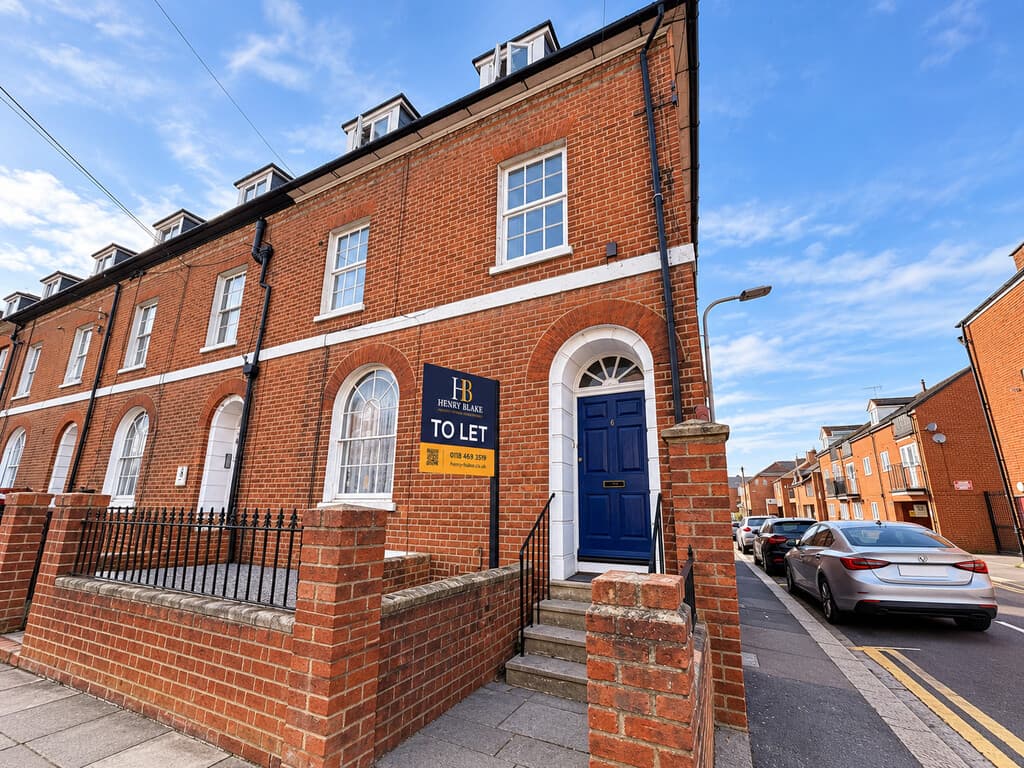 Russell Street, Reading - view 1