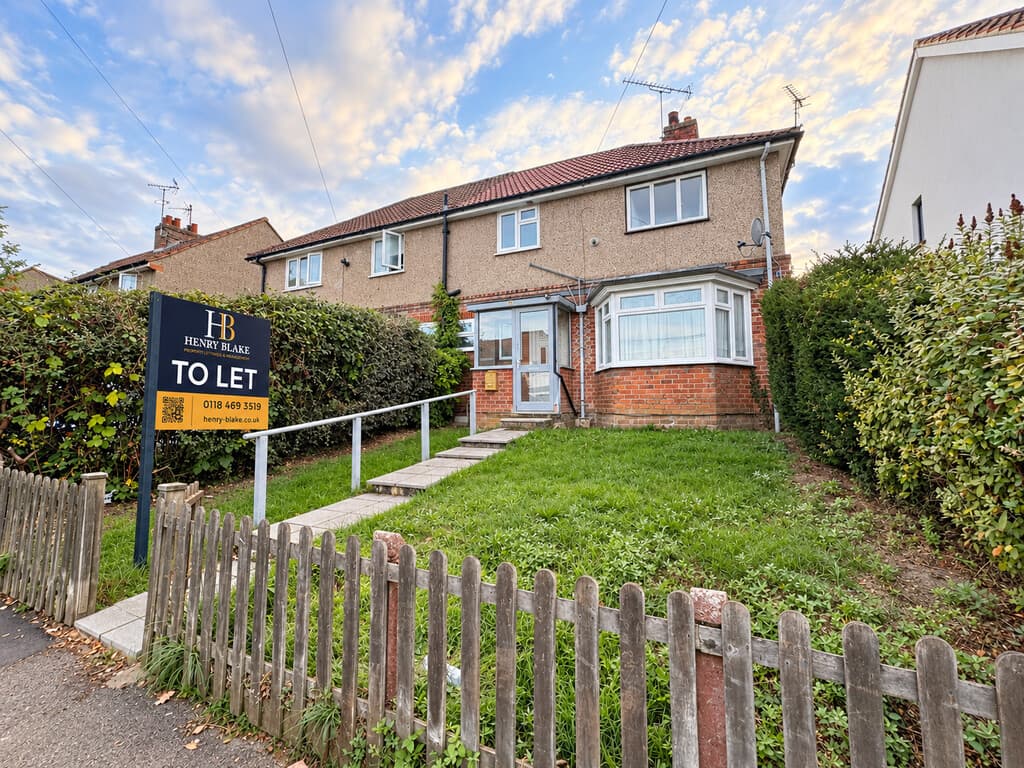 Lyndhurst Road, Reading - view 1